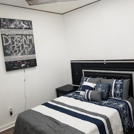 Appartement Cozy And Unique Getaway à Hamilton Extérieur photo