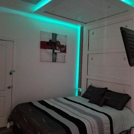 Appartement Cozy And Unique Getaway à Hamilton Extérieur photo
